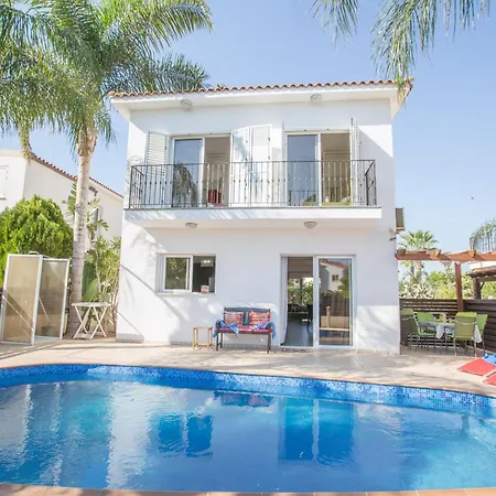 Charmante 3 Schlafzimmer Di12 Mit Privatem Pool Vakantiehuis *