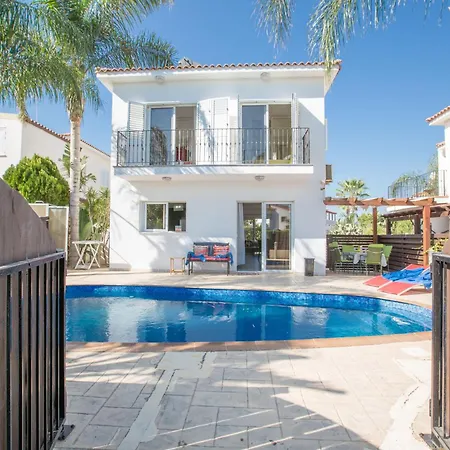Charmante 3 Schlafzimmer Di12 Mit Privatem Pool Vakantiehuis