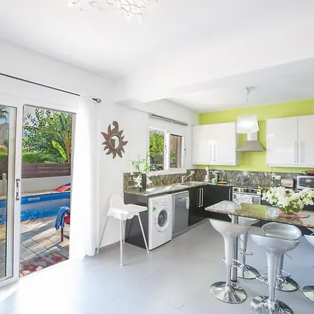 Charmante 3 Schlafzimmer Di12 Mit Privatem Pool Protaras